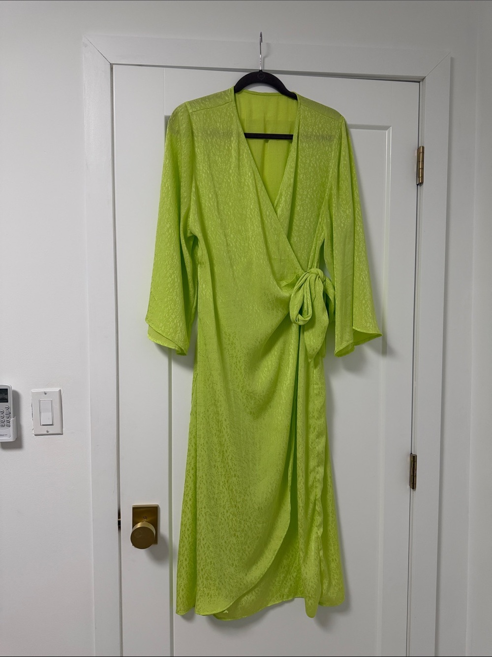 H&M Kaftan Citron color  wrap dress with 3/4 sleeves kimono belted waist